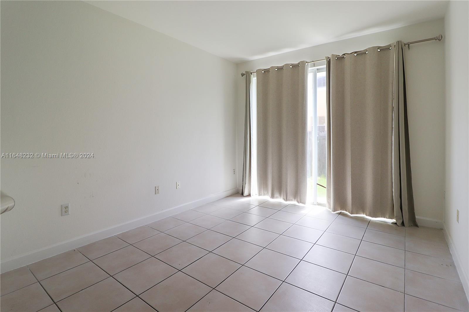 14976 Southwest 9th Lane Miami, FL 33194 - Photo 10 of 46