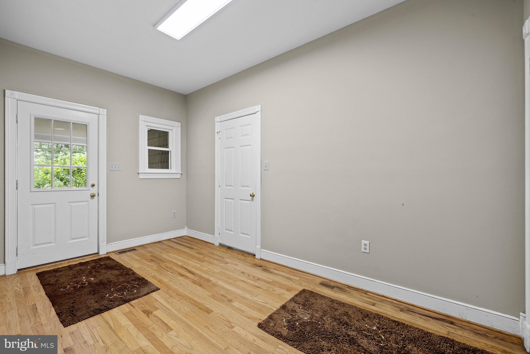 19967 Telegraph Springs Road Purcellville, VA 20132 - Photo 33 of 58 Mudroom with access from garage