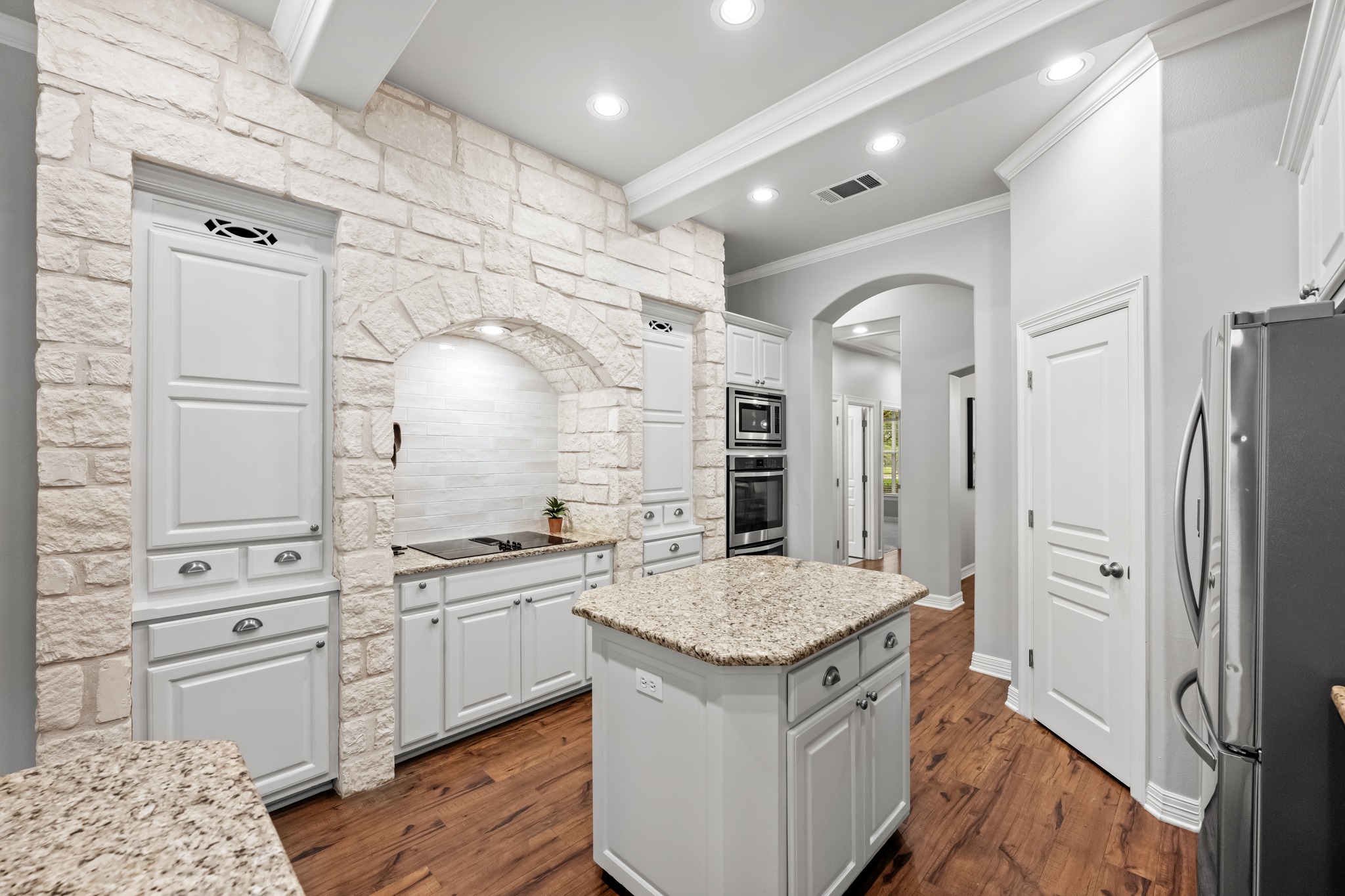 806 Overlook Bend Leander, TX 78641 - Photo 12 of 39
