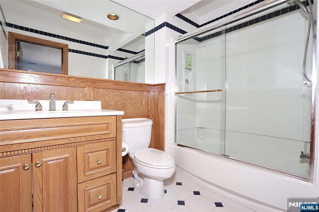 6 Copperas Ridge Road Newfoundland, NJ 07435 - Photo 18 of 50