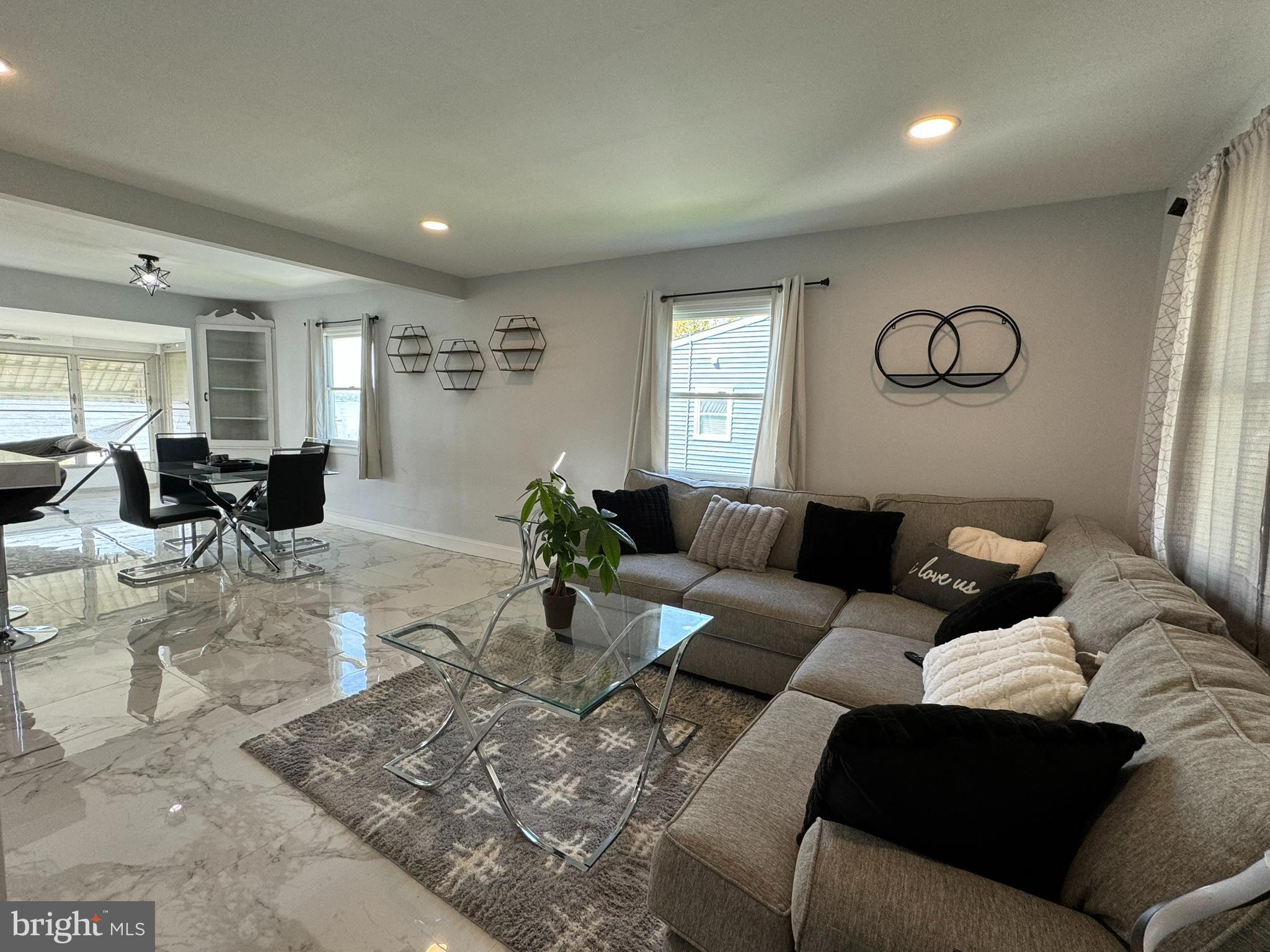 49 Delaware Drive Penns Grove, NJ 08069 - Photo 6 of 26 a living room with furniture
