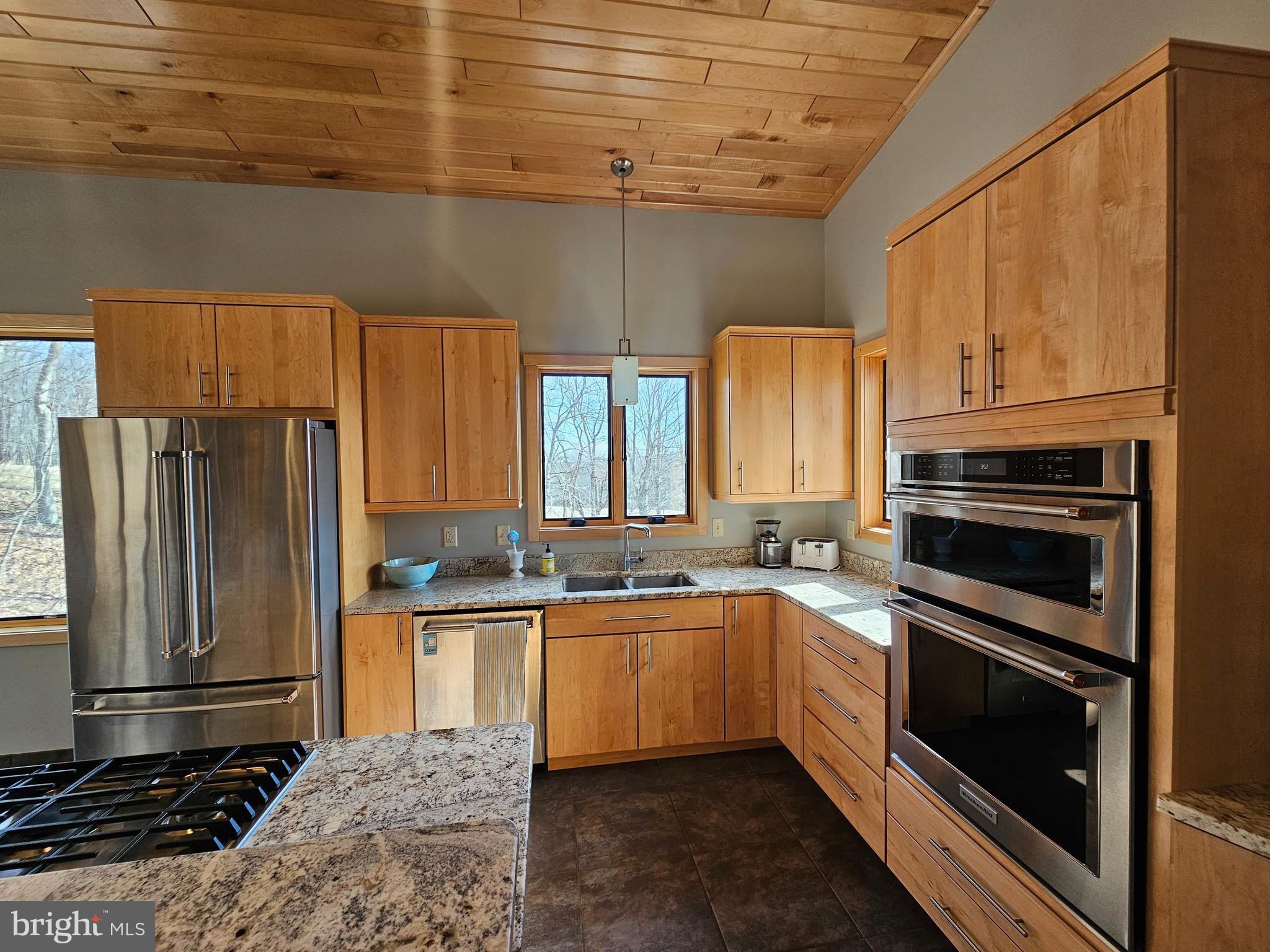 355 Lonesome Pine Road Oakland, MD 21550 - Photo 8 of 70 double ovens