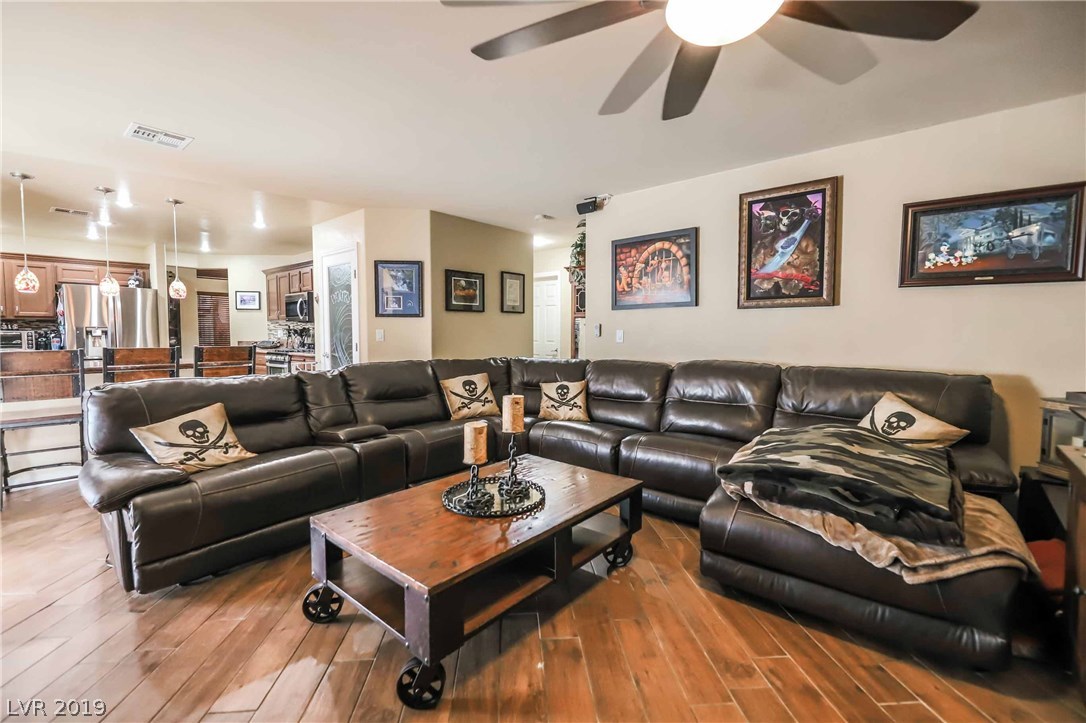 165 Lovett Road Henderson, NV 89015 - Photo 14 of 47 Gallery Image 14
