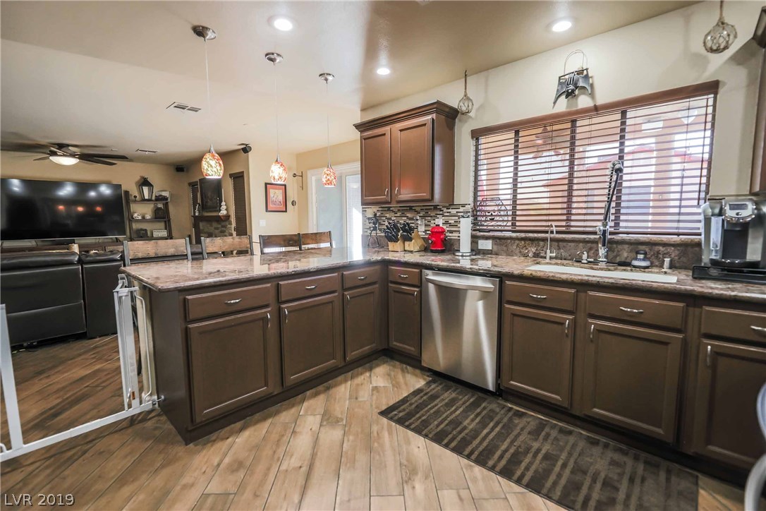 165 Lovett Road Henderson, NV 89015 - Photo 17 of 47 Gallery Image 17