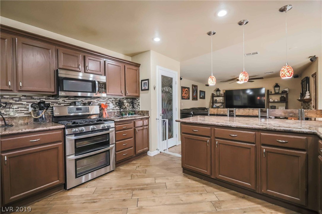 165 Lovett Road Henderson, NV 89015 - Photo 18 of 47 Gallery Image 18