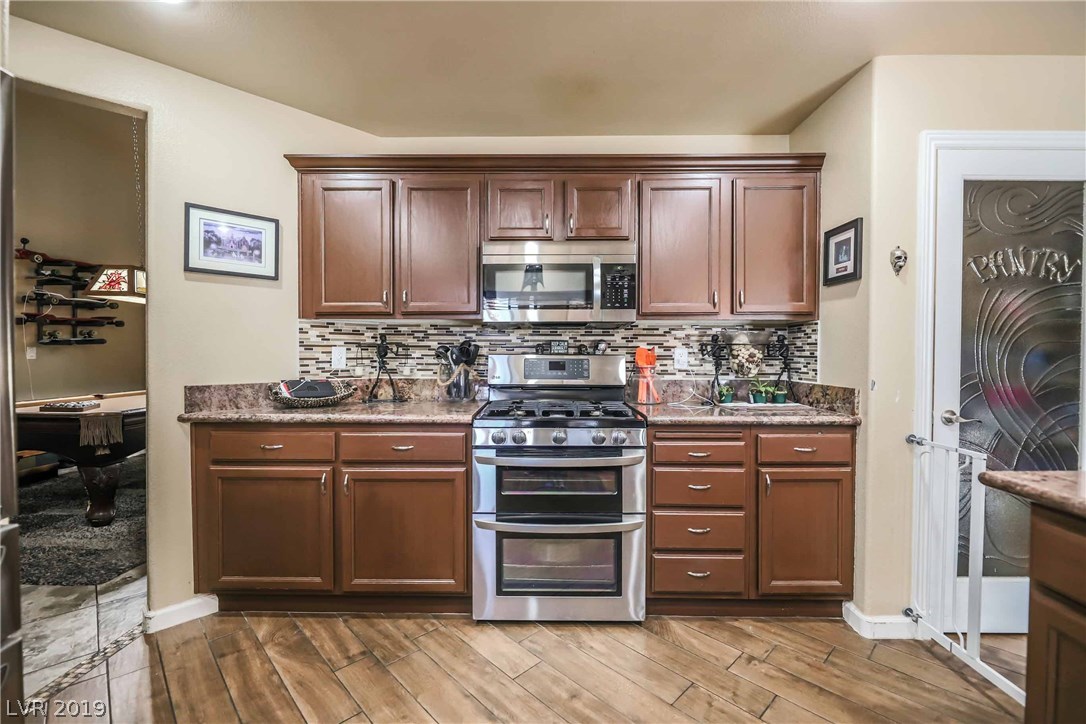165 Lovett Road Henderson, NV 89015 - Photo 19 of 47 Gallery Image 19