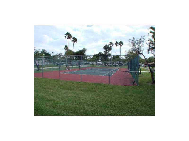 9706 West McNab Road, Unit 202 Tamarac, FL 33321 - Photo 18 of 21 Tennis Court