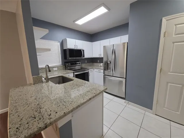 $1,750 | 30138 Barnaby Lane, Zephyrhills, FL 33543