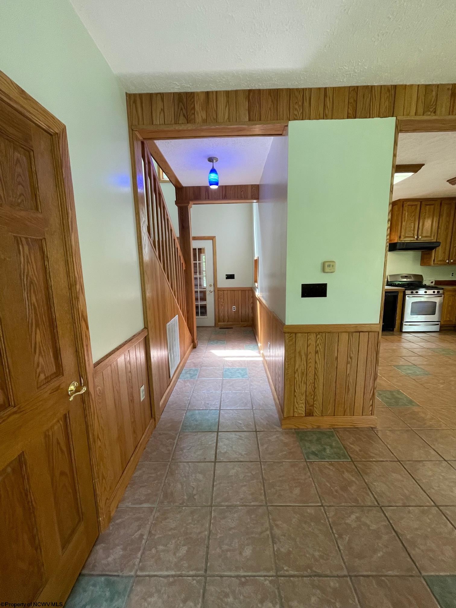1402 Childers Road Buckhannon, WV 26201 - Photo 5 of 32 Gallery Image 5