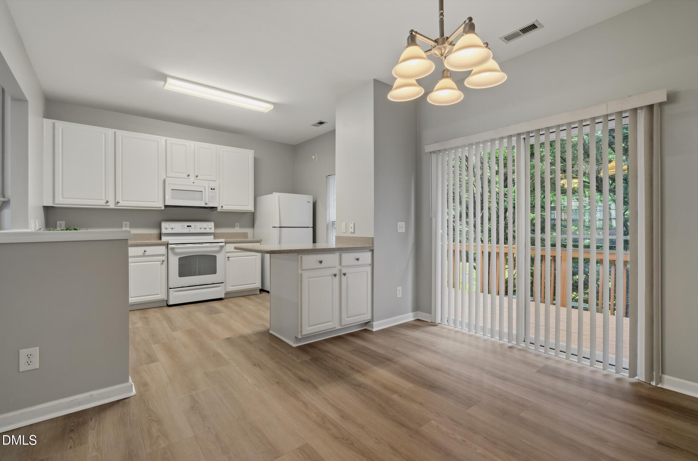 8515 Mt Valley Lane Raleigh, NC 27613 - Photo 24 of 29