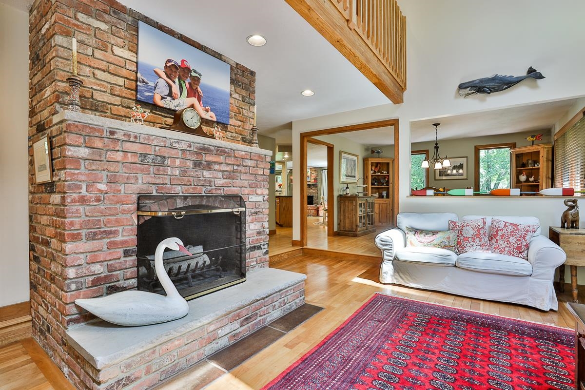 48 Sharon Road Windham, NH 03087 - Photo 11 of 35
