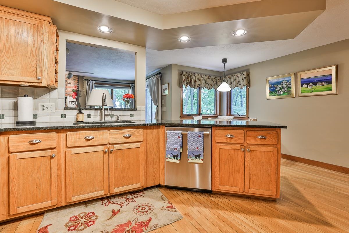 48 Sharon Road Windham, NH 03087 - Photo 19 of 35