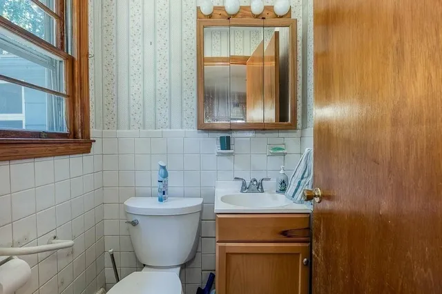 $674,900 | 53 Chapman Road, Stoughton, MA 02072