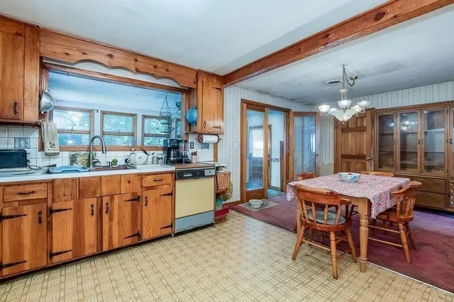 $674,900 | 53 Chapman Road, Stoughton, MA 02072