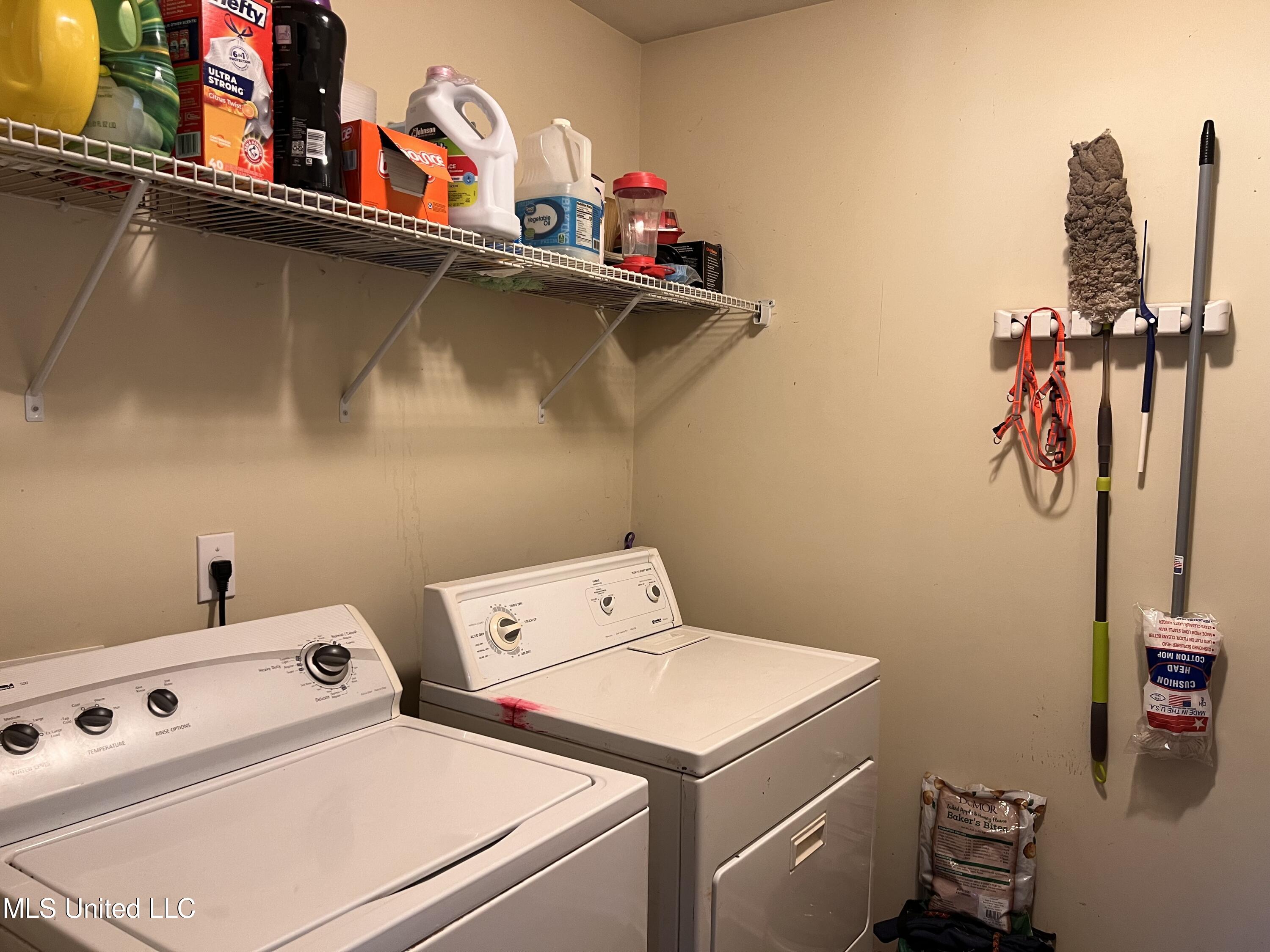 107 Emily Lynn Road Sarah, MS 38665 - Photo 2 of 43 IMG_4919