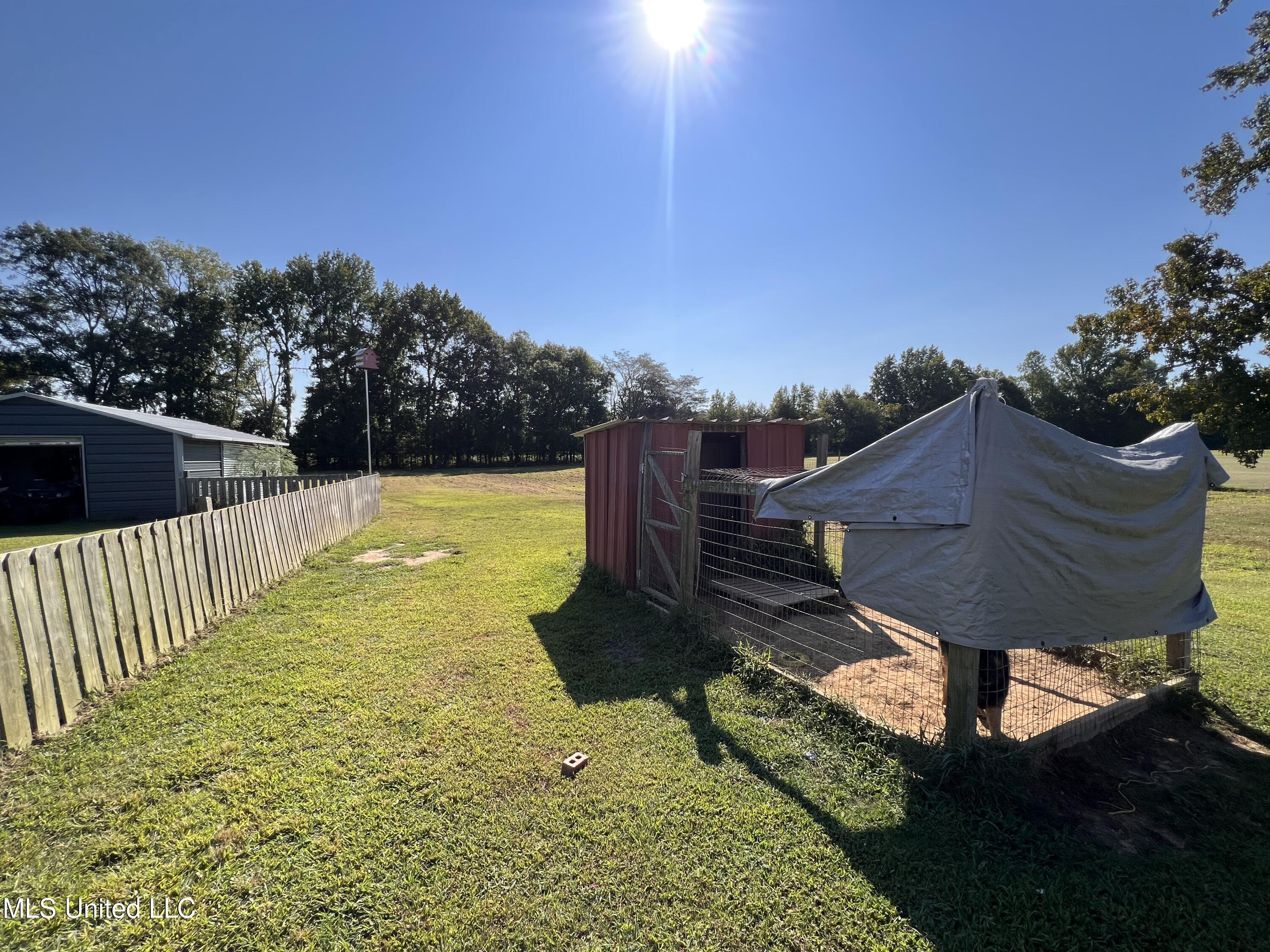 107 Emily Lynn Road Sarah, MS 38665 - Photo 29 of 43 IMG_4985