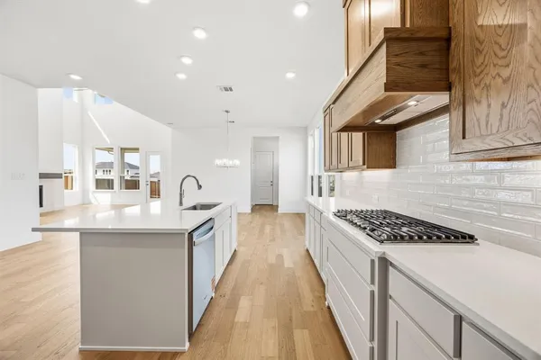 $549,990 | 560 Stark Mews, Celina, TX 75009