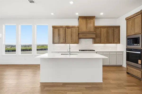 $549,990 | 560 Stark Mews, Celina, TX 75009