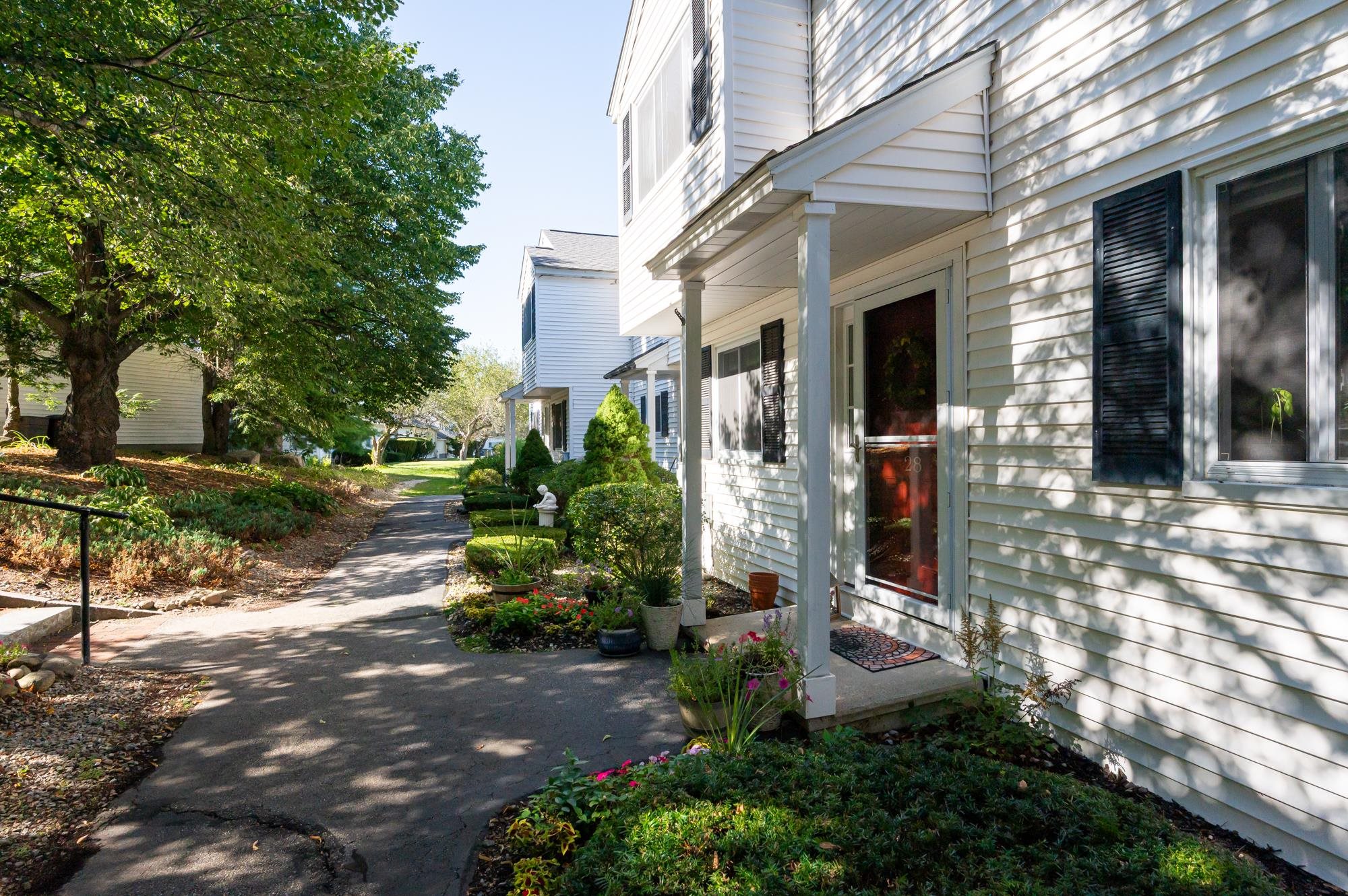 135 Amherst Street, Unit 28 Amherst, NH 03031 - Photo 38 of 44