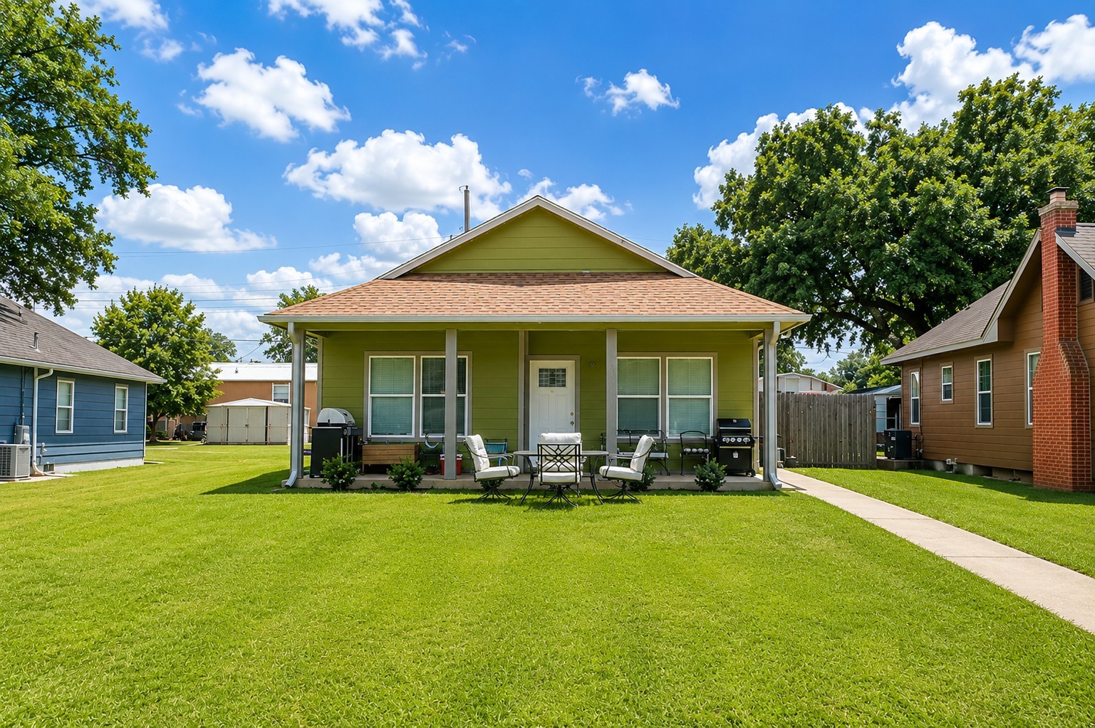 1020 10th Street Hempstead, TX 77445 - Photo 1 of 16 Beautiful Home on nice size lot