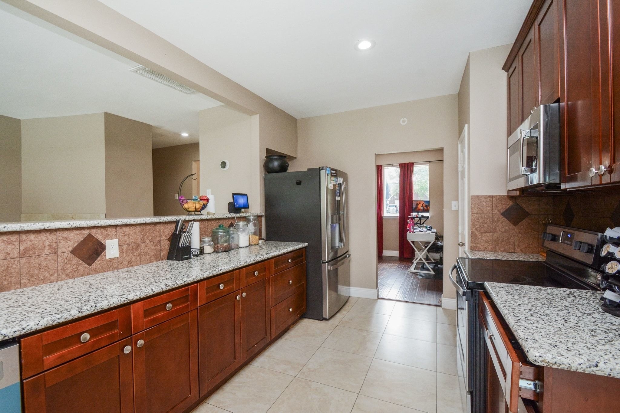 1402 Chestnut Ridge Road Kingwood, TX 77339 - Photo 18 of 32