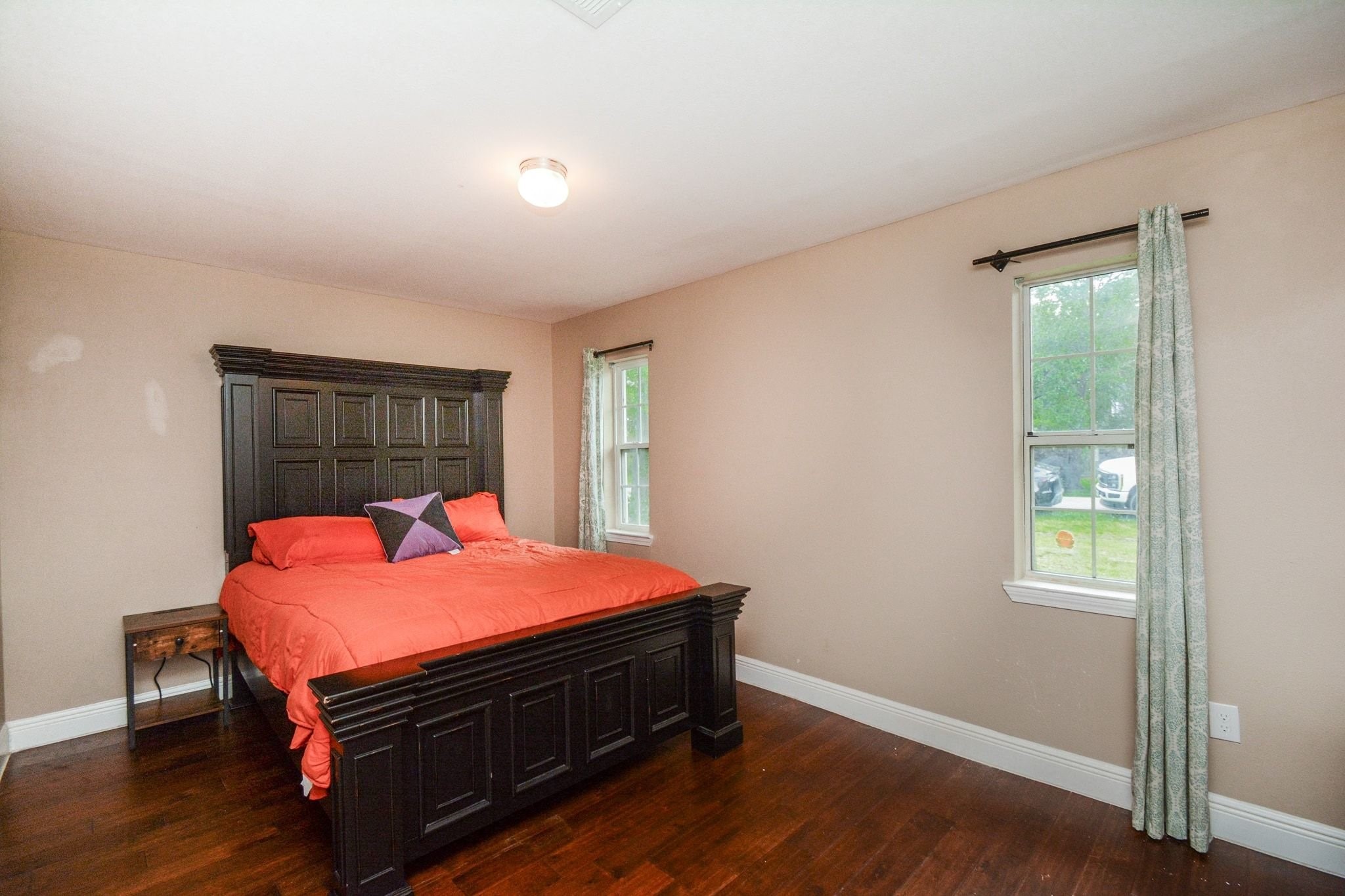 1402 Chestnut Ridge Road Kingwood, TX 77339 - Photo 4 of 32