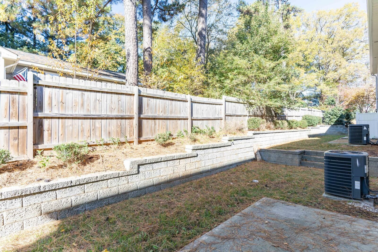 129 Pineland Circle, Unit 100 Raleigh, NC 27606 - Photo 25 of 29