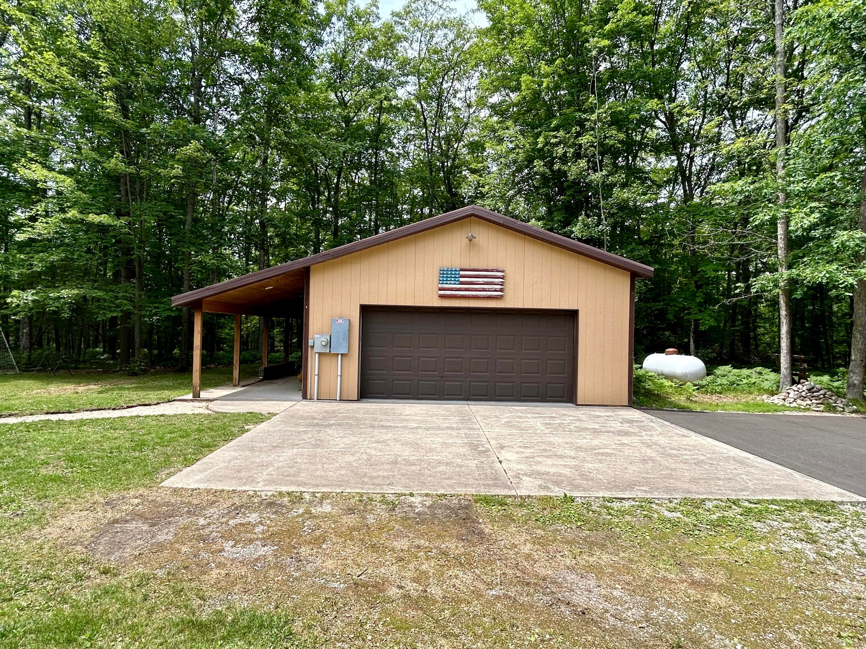 7571 Huron Forest Road Roscommon, MI 48653 - Photo 38 of 38 Gallery Image 38