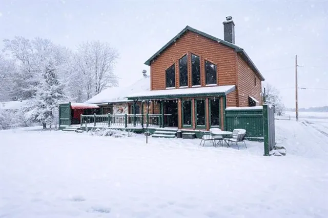 $575,000 | 6764 Lee Harbor Lane, Oshkosh, WI 54902