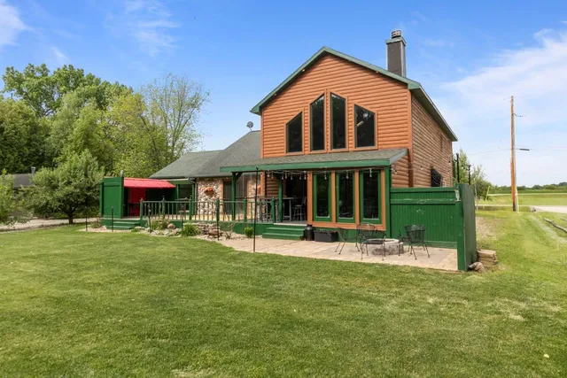 $575,000 | 6764 Lee Harbor Lane, Oshkosh, WI 54902