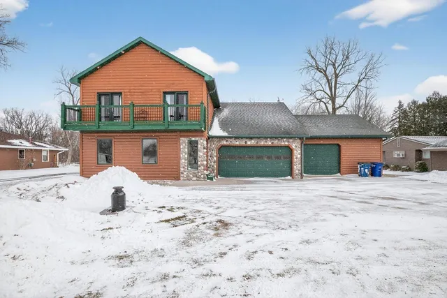 $575,000 | 6764 Lee Harbor Lane, Oshkosh, WI 54902