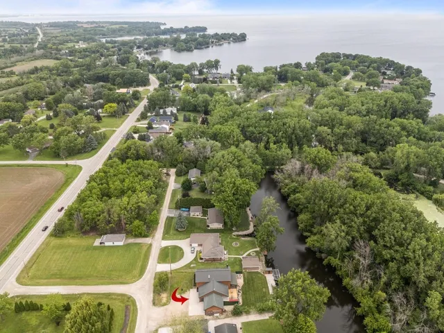 $575,000 | 6764 Lee Harbor Lane, Oshkosh, WI 54902