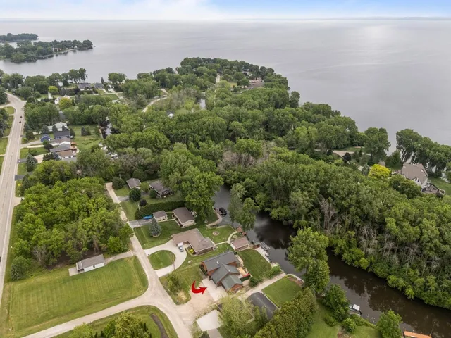 $575,000 | 6764 Lee Harbor Lane, Oshkosh, WI 54902