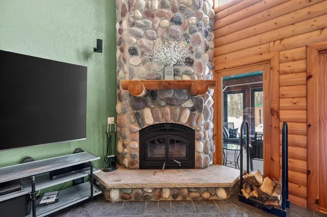 $575,000 | 6764 Lee Harbor Lane, Oshkosh, WI 54902