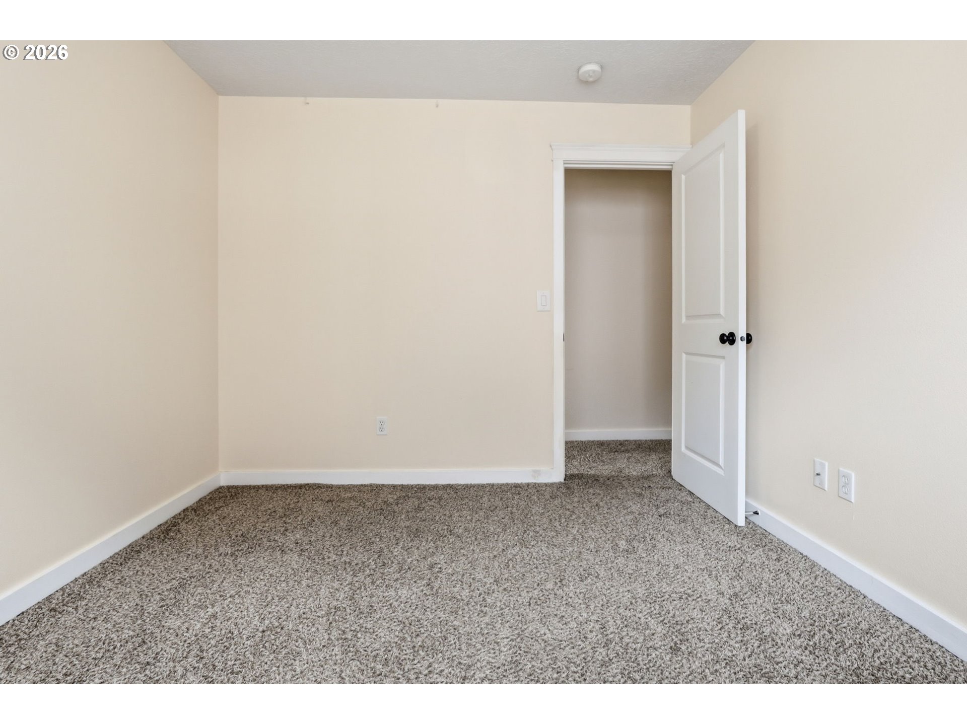 581 Southeast 204th Place Gresham, OR 97030 - Photo 24 of 32 a view of an empty room