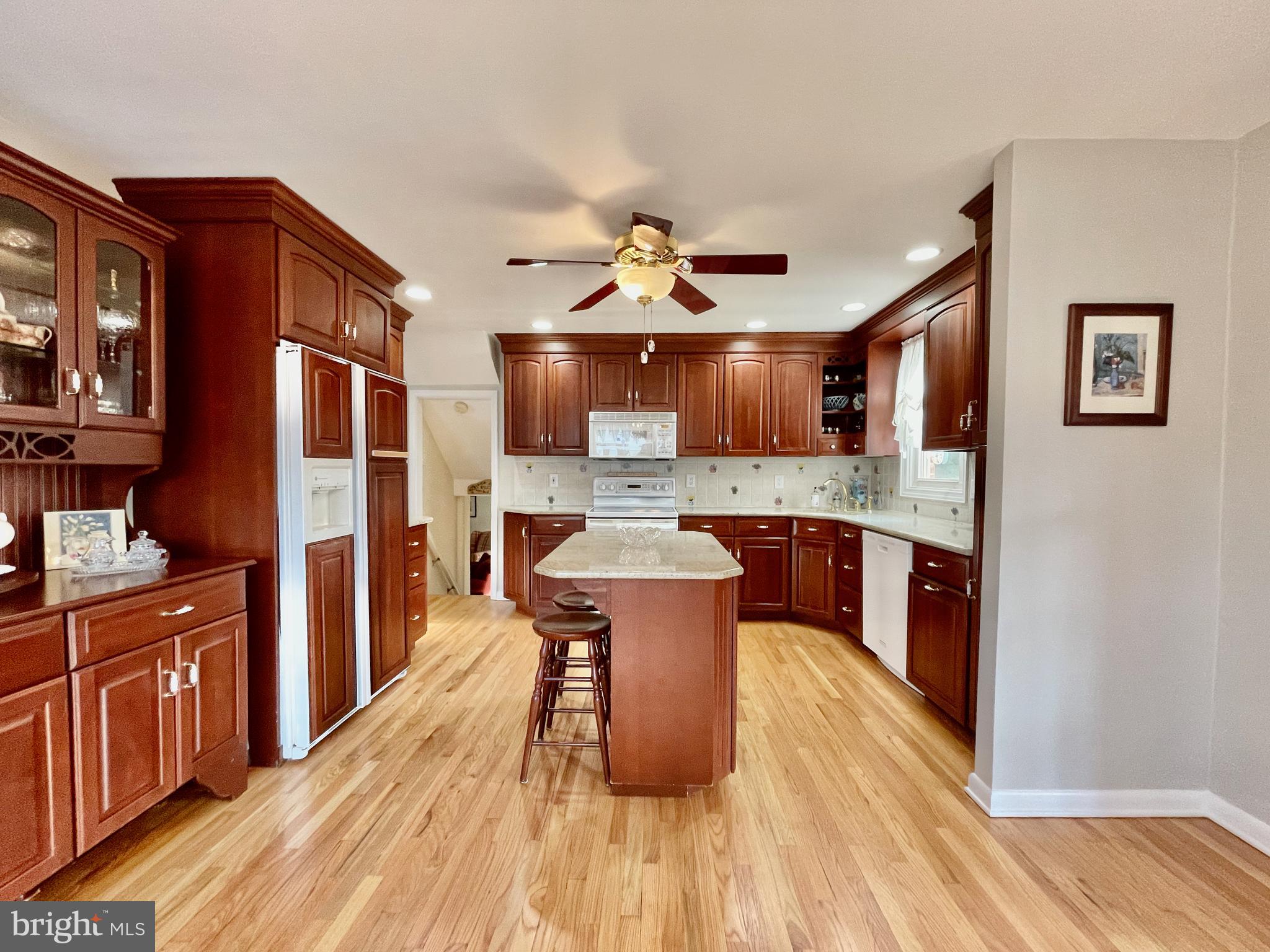 310 Harwicke Road Springfield, PA 19064 - Photo 5 of 26