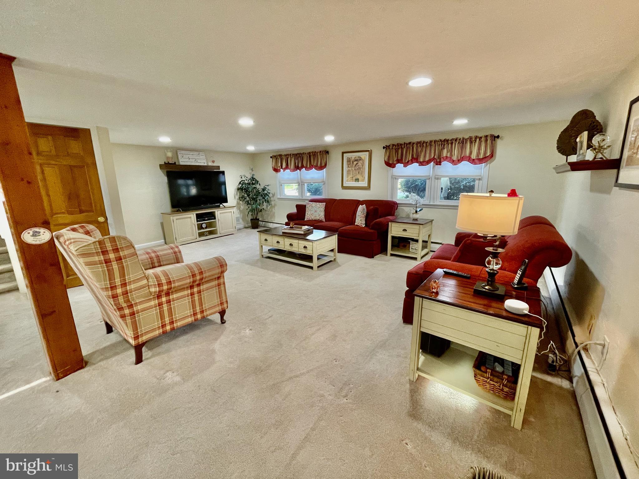 310 Harwicke Road Springfield, PA 19064 - Photo 8 of 26