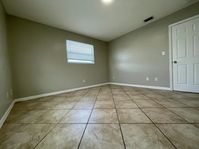 $1,800 | 2886 Harson Way, Fort Pierce, FL 34946