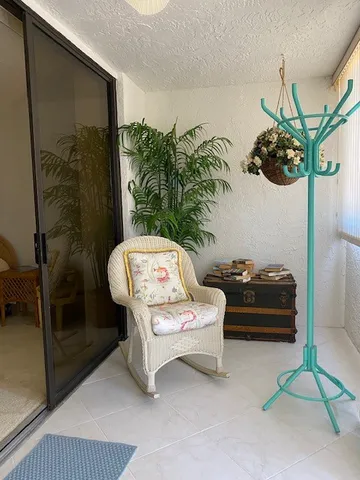 $5,900 | 1850 Bay Road, Unit 2E, Vero Beach, FL 32963