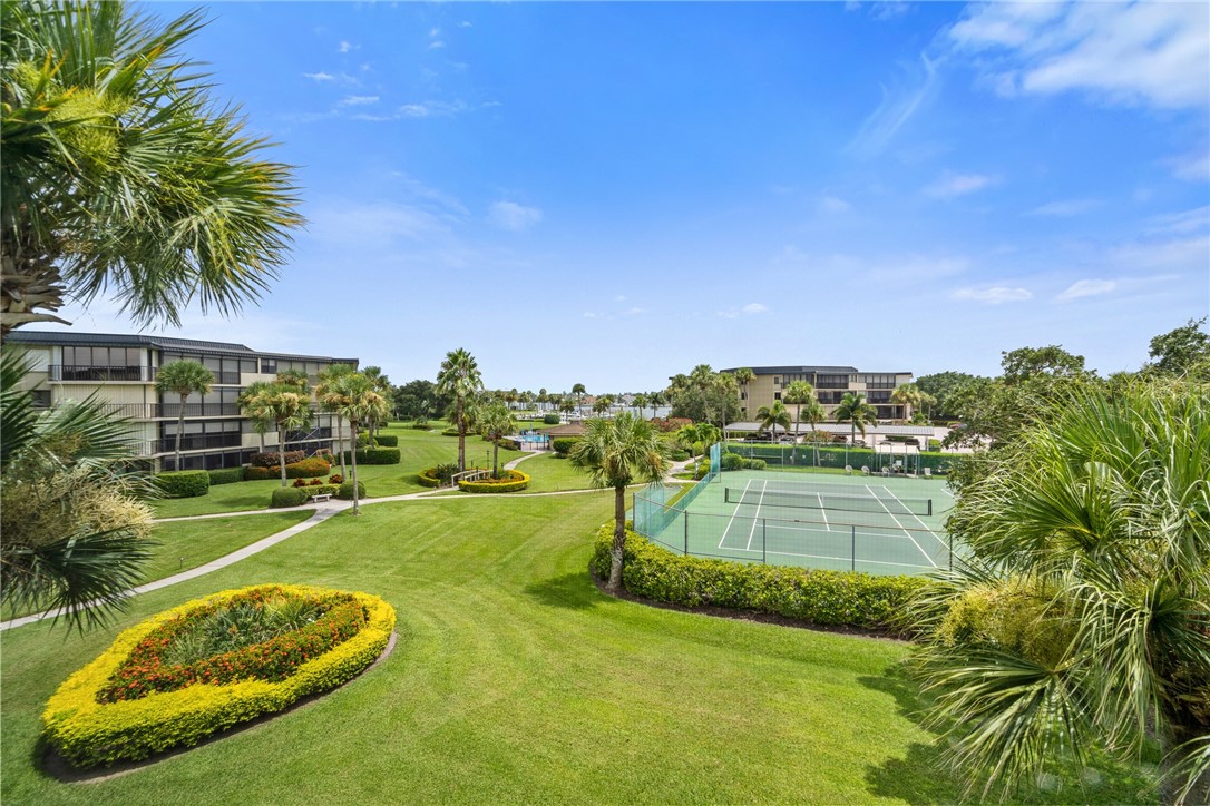 1850 Bay Road, Unit 2E Vero Beach, FL 32963 - Photo 6 of 27