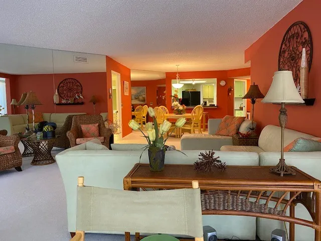 $5,900 | 1850 Bay Road, Unit 2E, Vero Beach, FL 32963