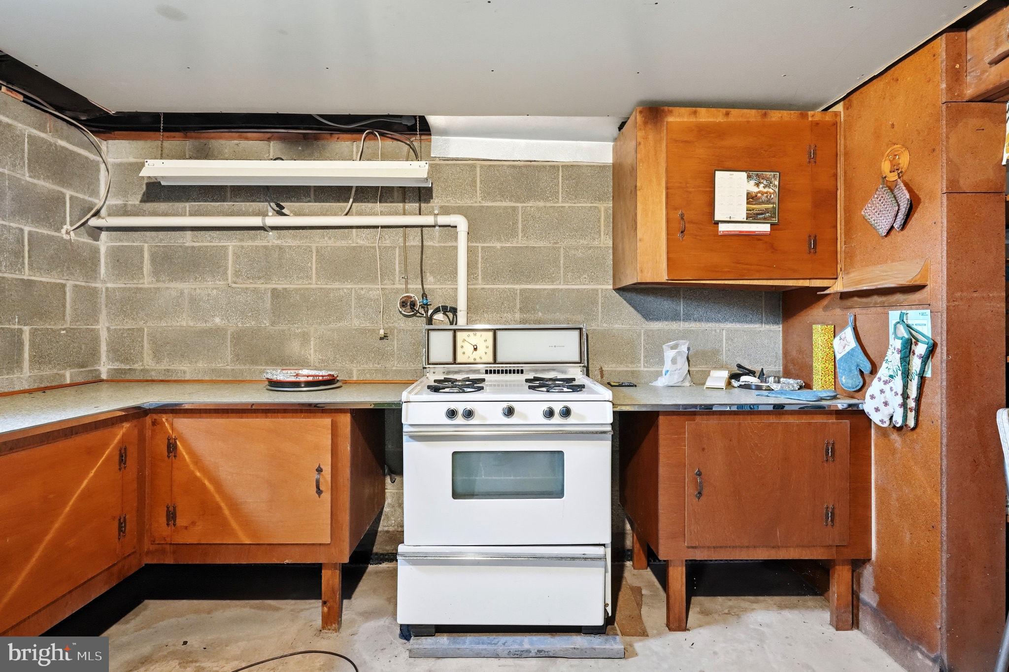 56 Hillview Road Birdsboro, PA 19508 - Photo 20 of 37 Gallery Image 20