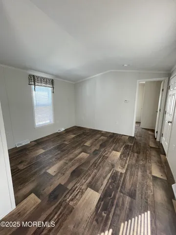 $138,815 | 8 Pne Crk Villiage, Hazlet, NJ 07730