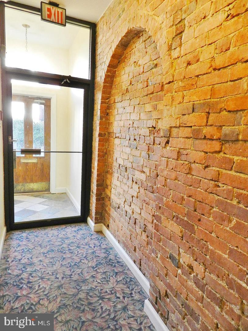 2120 N Street Northwest, Unit 101 Washington, DC 20037 - Photo 8 of 21 a view of entrance