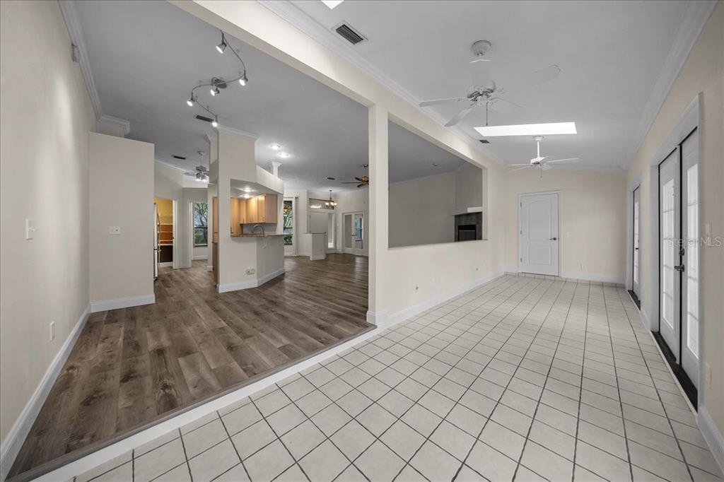 915 Southwest 82 Terrace Gainesville, FL 32607 - Photo 17 of 39 Gallery Image 17