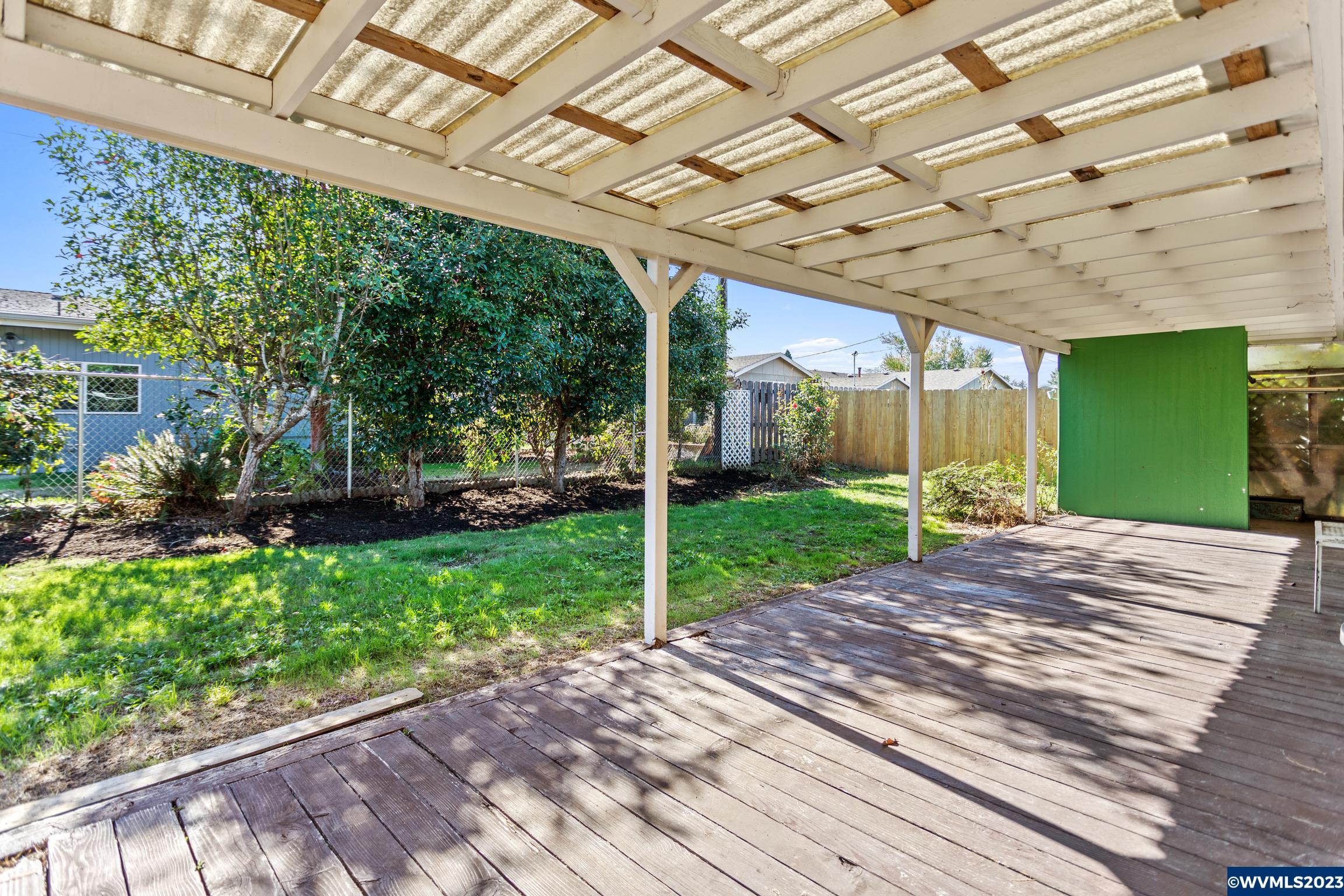 1324 Thompson Road Woodburn, OR 97071 - Photo 13 of 24 Gallery Image 13