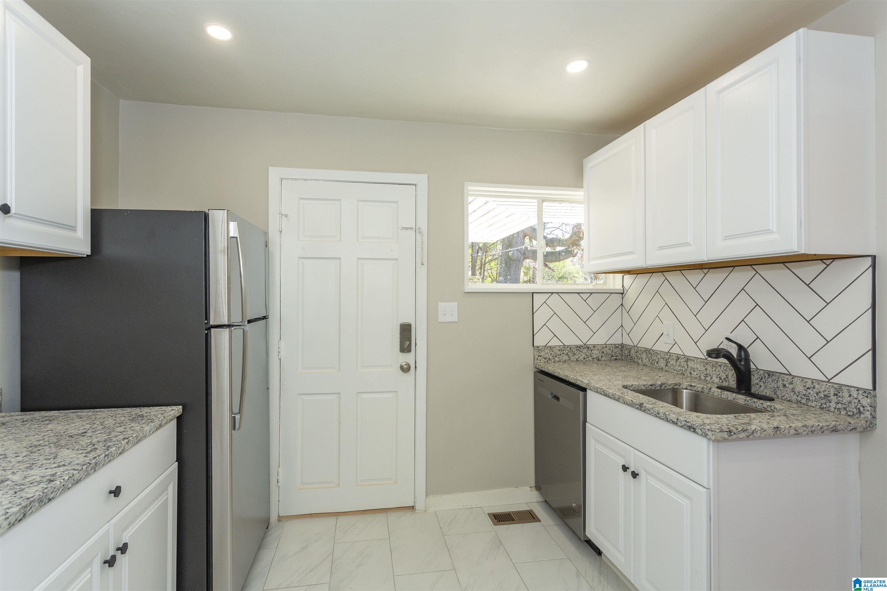 4921 Montevallo Road Birmingham, AL 35210 - Photo 16 of 32