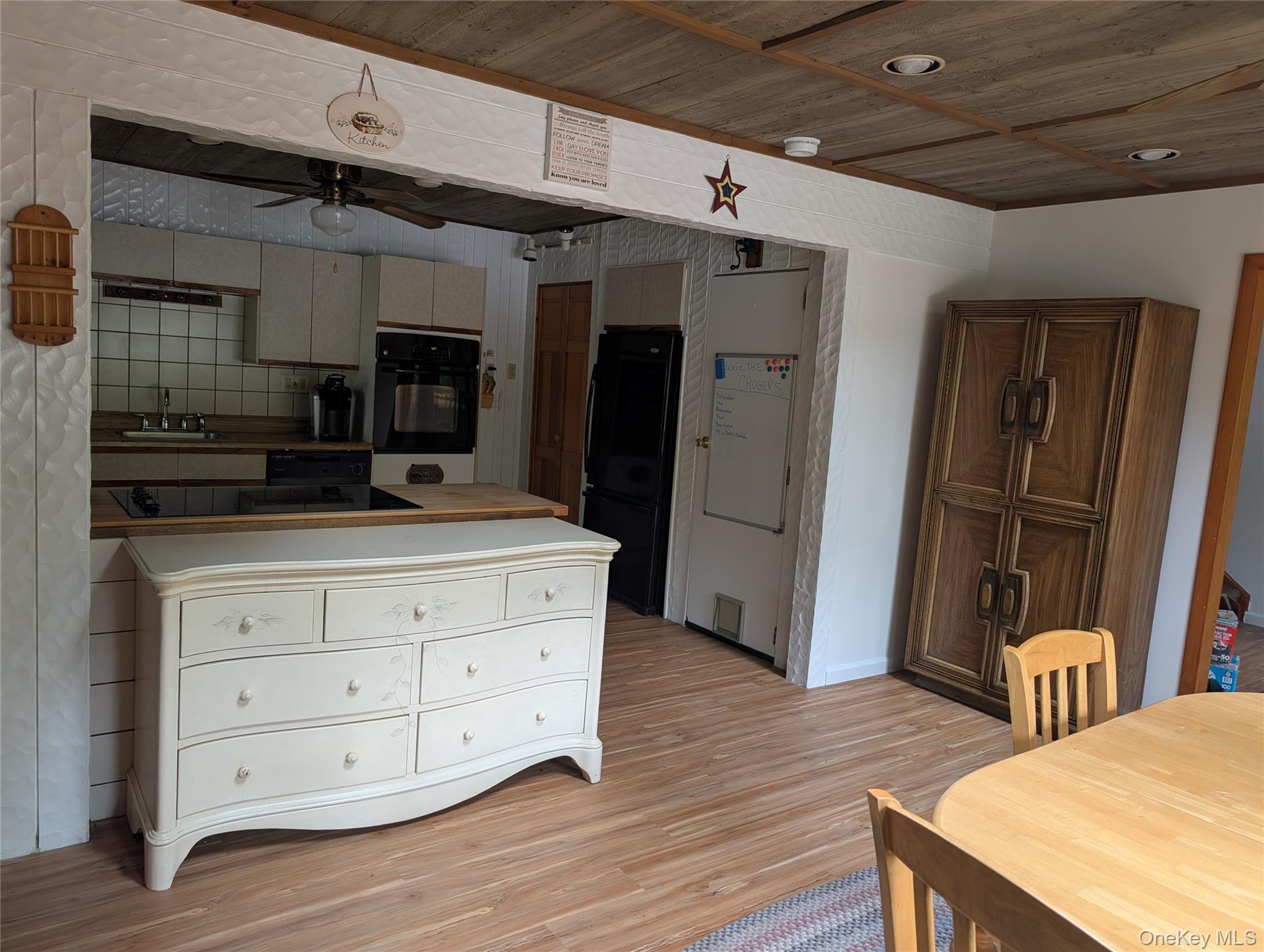 45 Sunken Meadow Road Northport, NY 11768 - Photo 8 of 27