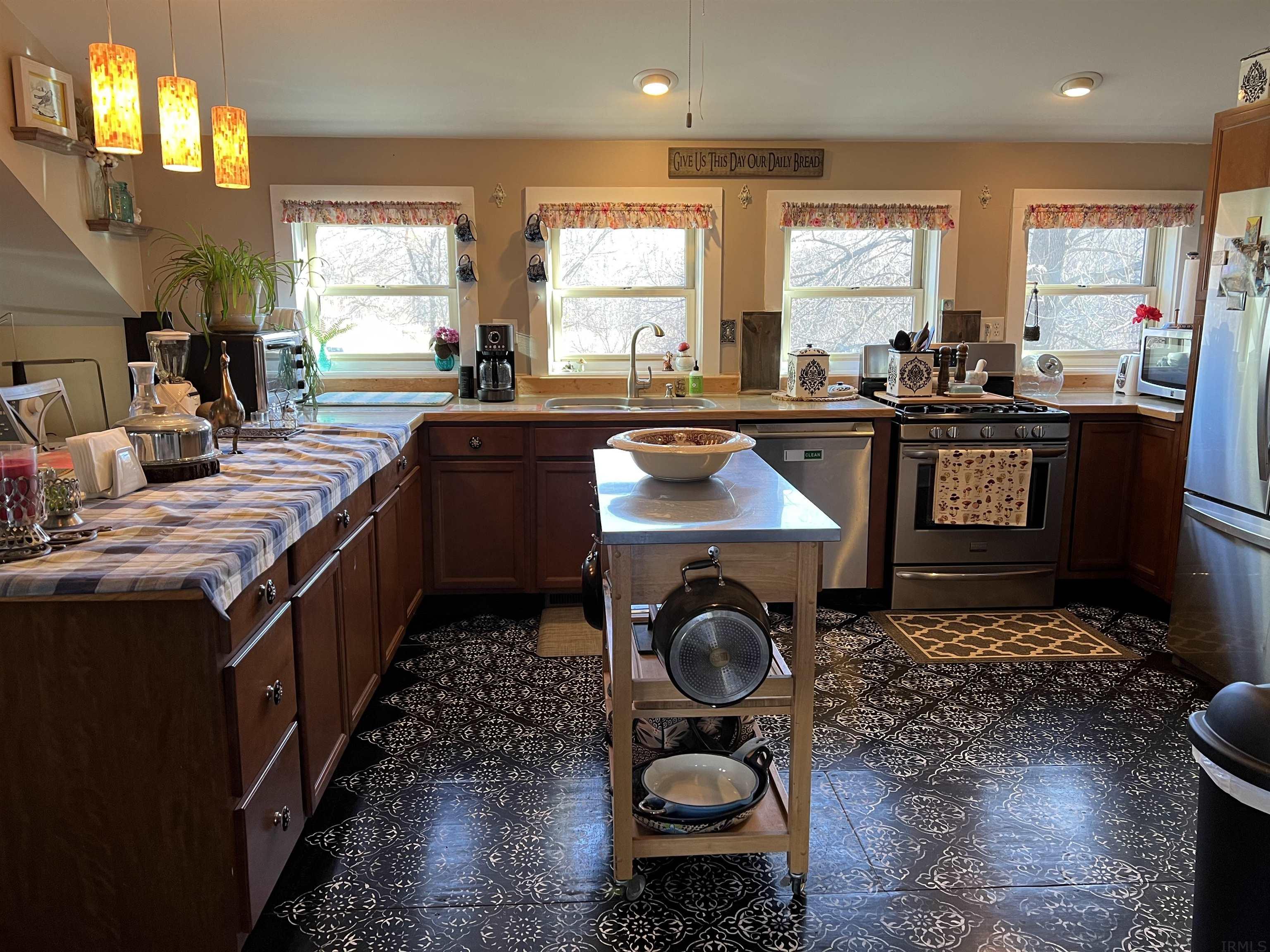 1201 Steve Earl Road Springville, IN 47462 - Photo 8 of 35