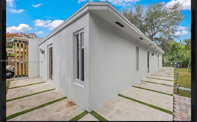 5855 Southwest 62nd Street, Unit 5 Miami, FL 33143 - Photo 10 of 13 a view of a entrance